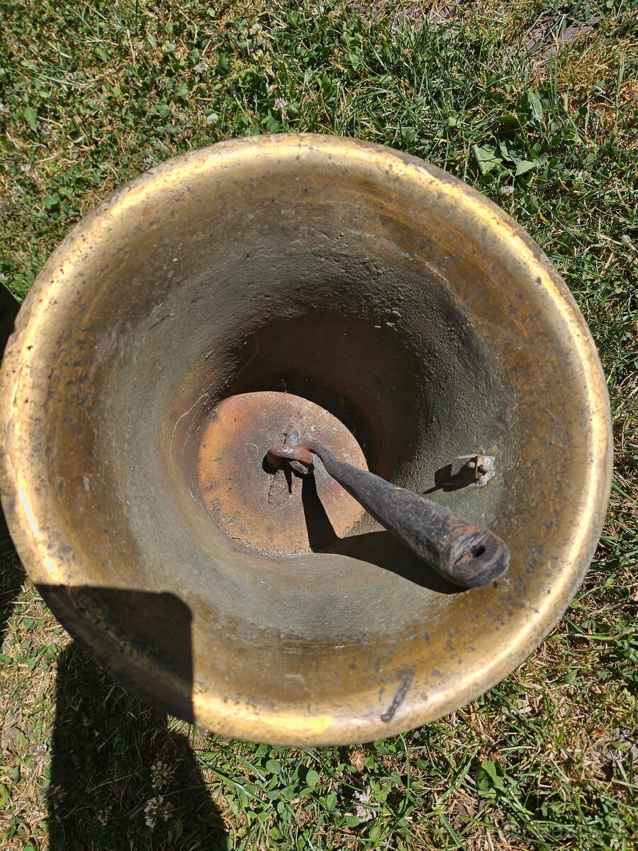 Mosadzny zvon - 3