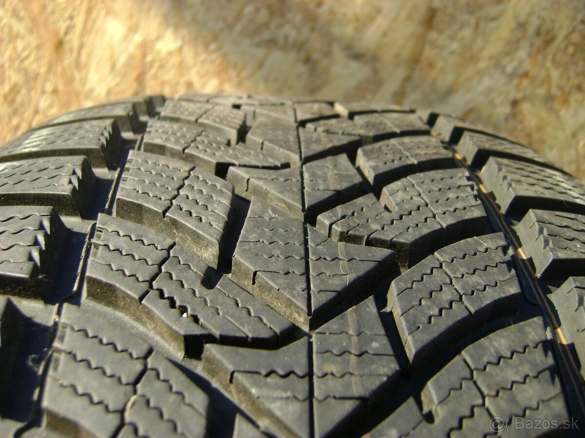 235/40 r18 zimne pneumatiky - 3