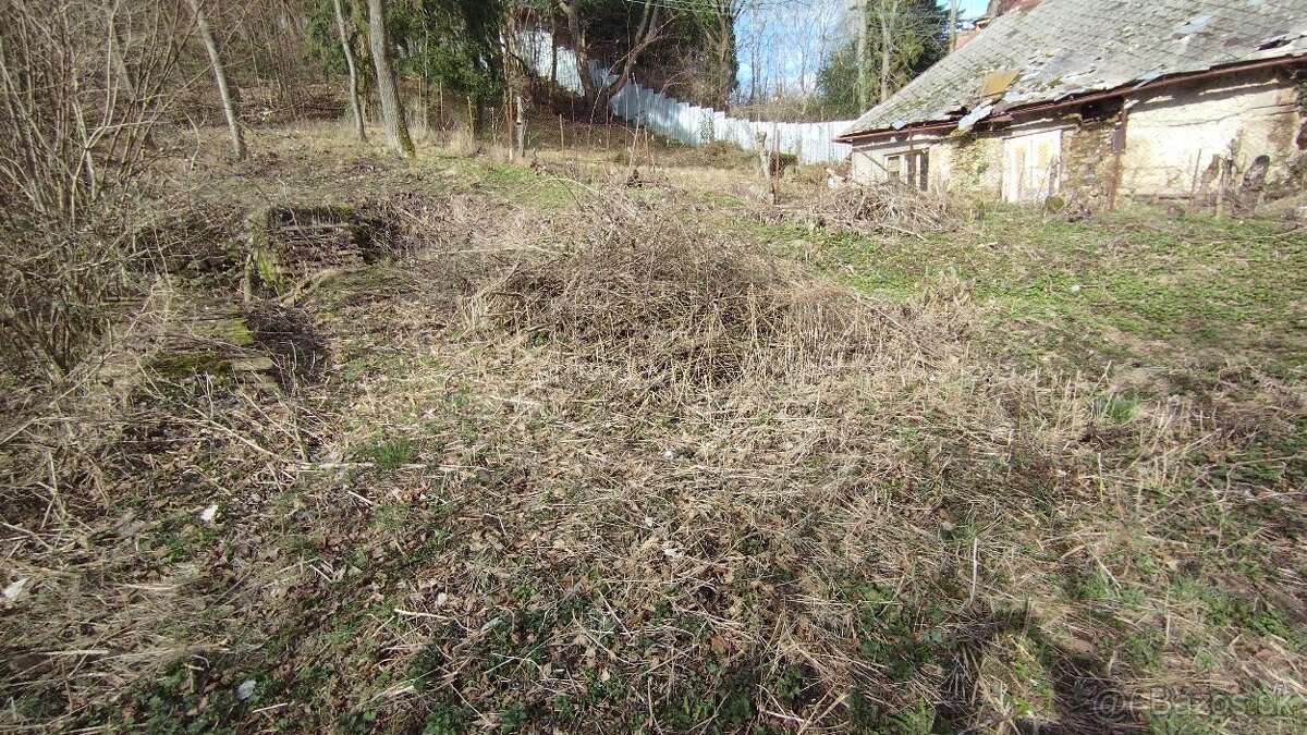 Dom s 8 árovým pozemkom Banská Štiavnica - 3