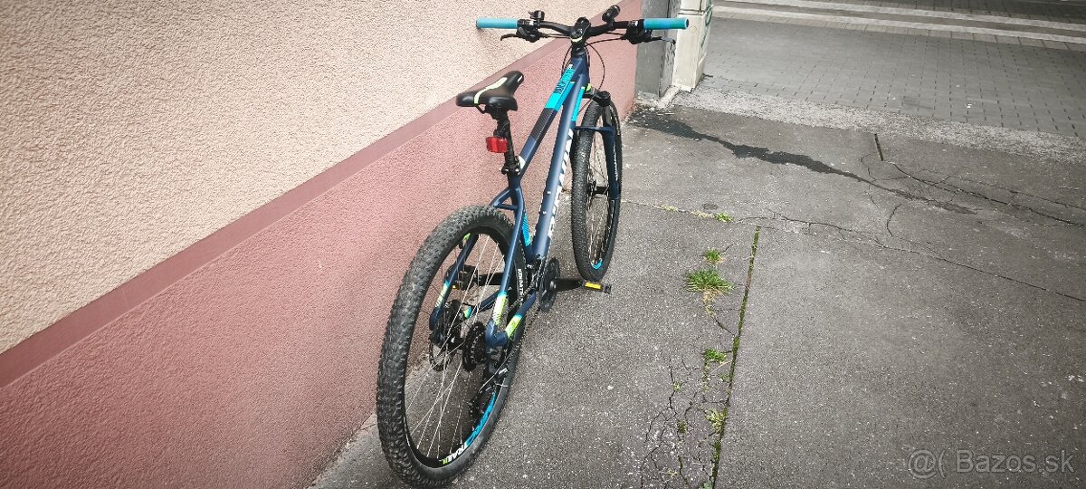 Predám horský bicykel Btwin Rockrider 520,kolesá:26" - 3
