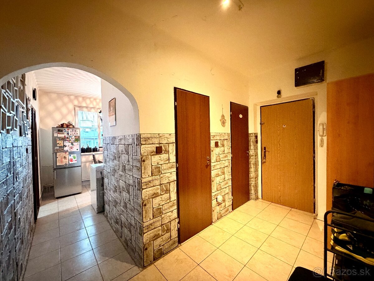 3 izbový byt M.Nešpora, Holíč - 3