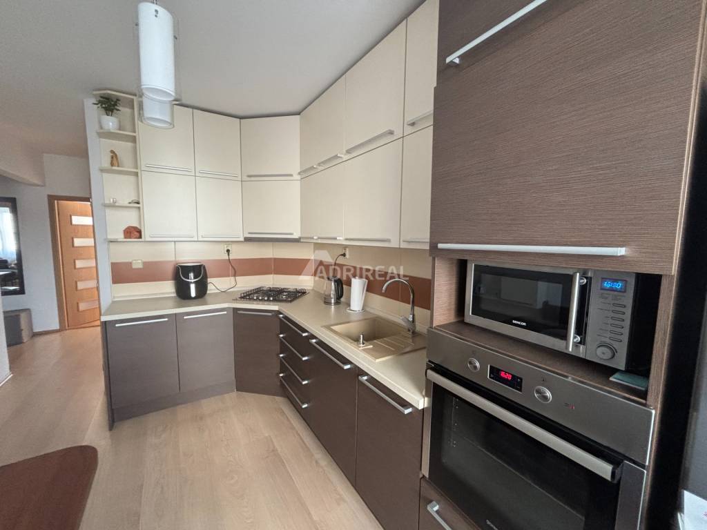 REZERVOVANÉ: 3i byt s logiou, 73,5 m2, Lanškrounska; Kežmaro - 3