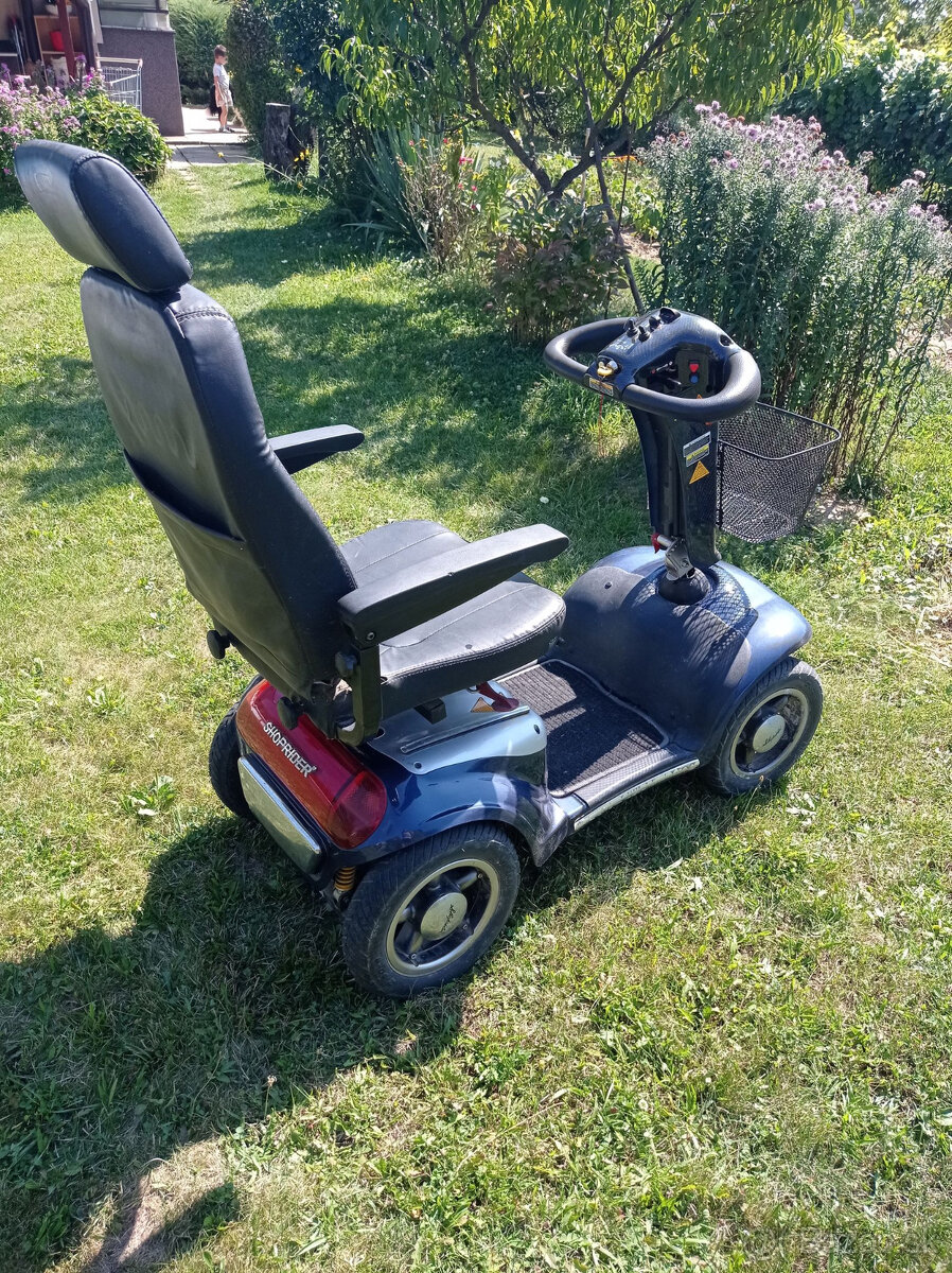 Elektricky skuter pre seniorov