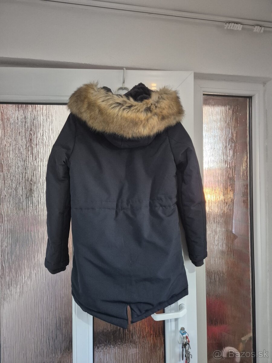 Dámsky dievcensky kabát veliť S - 3