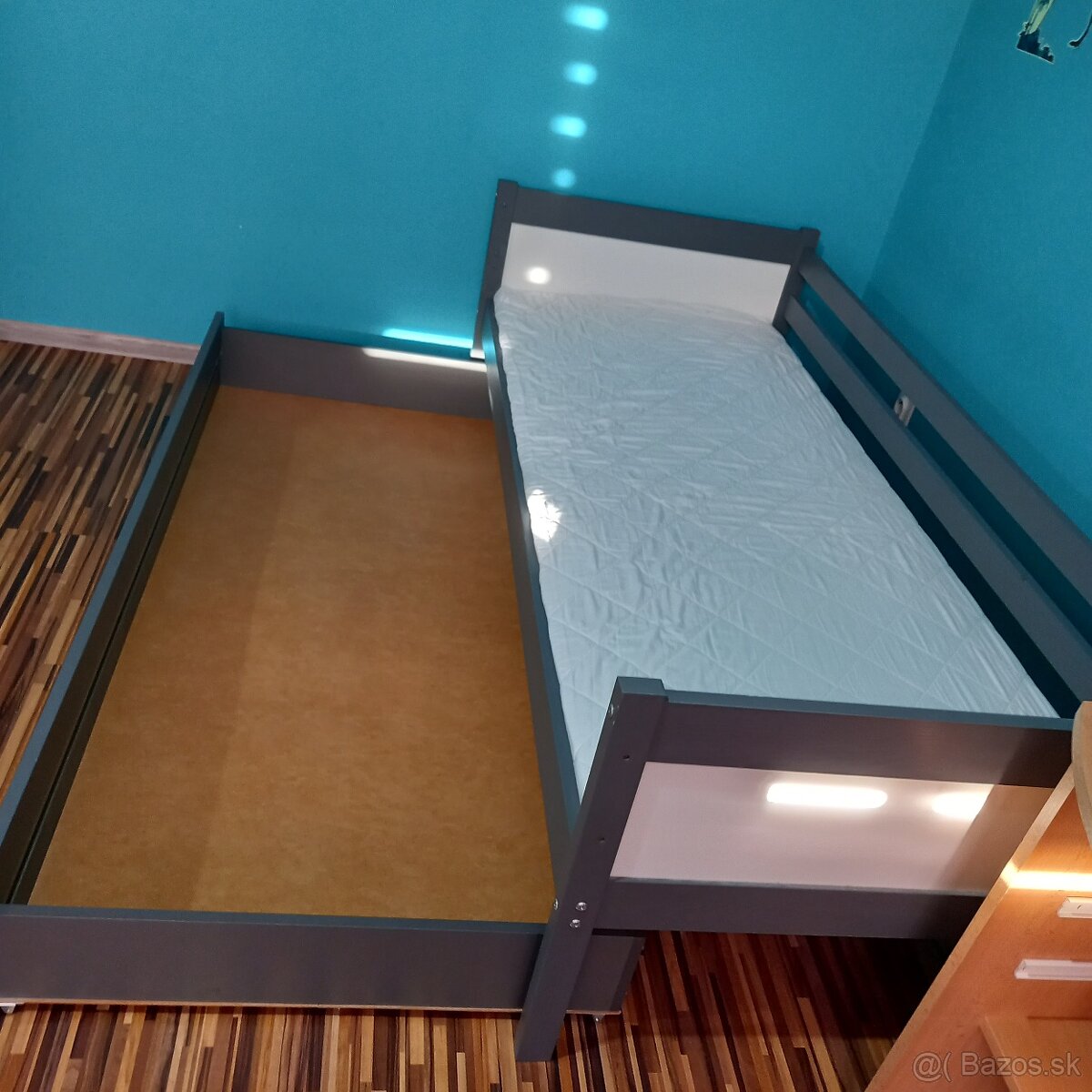 Posteľ aj s matracom - 3