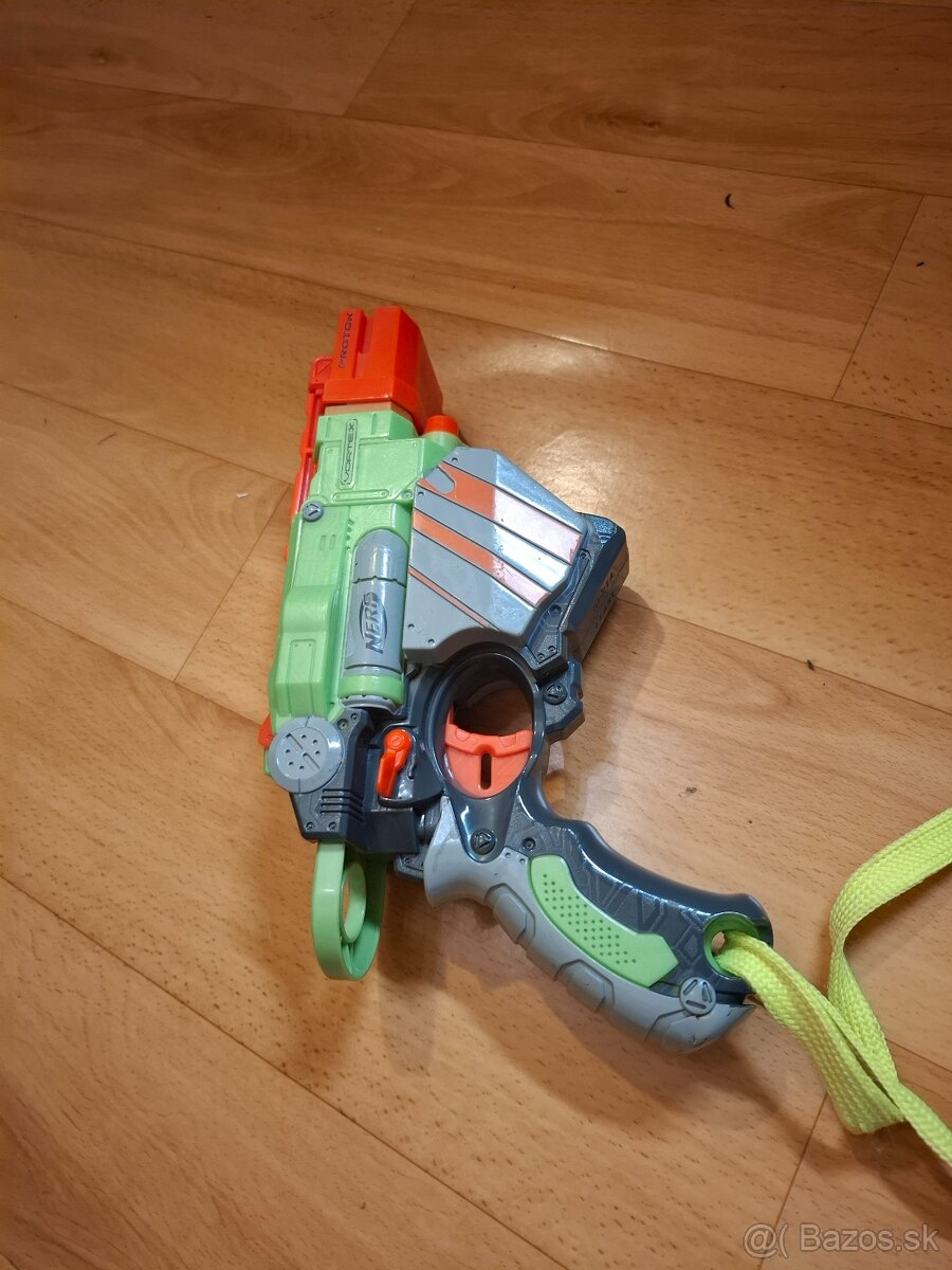 Nerf Vortex Proton - 3