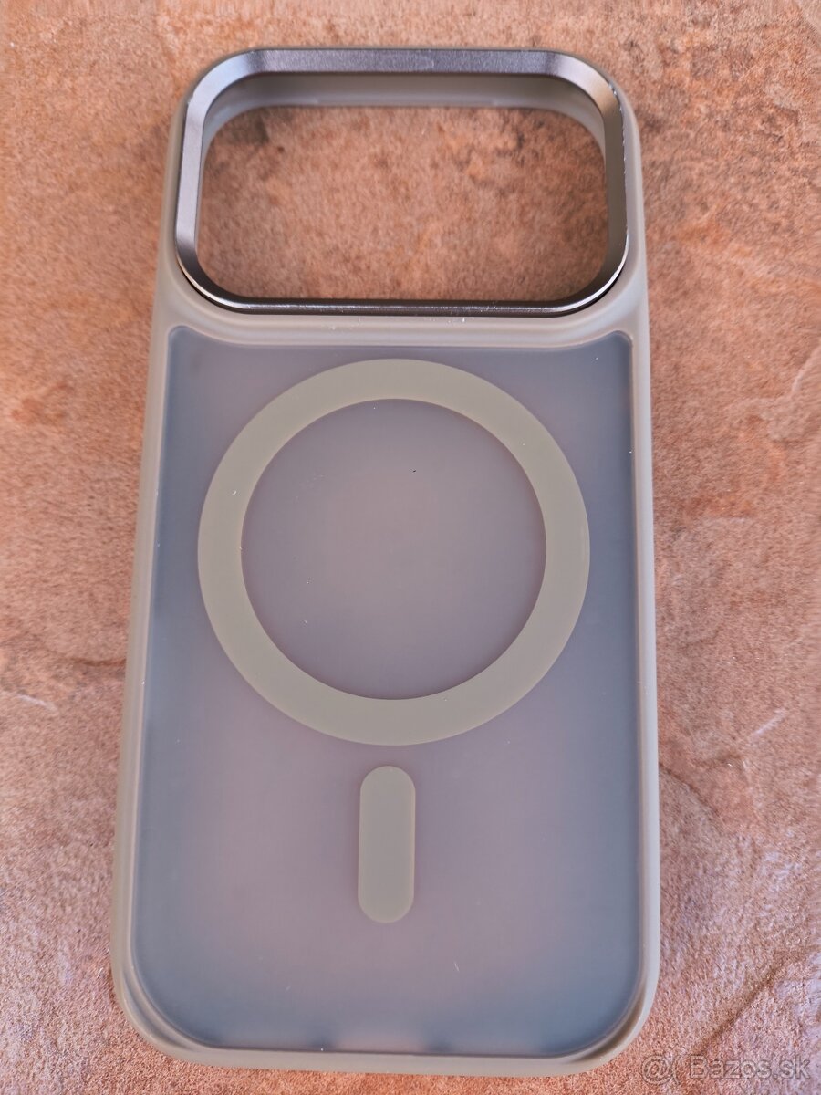 Kryt na Apple Iphone 17 Pro - 3
