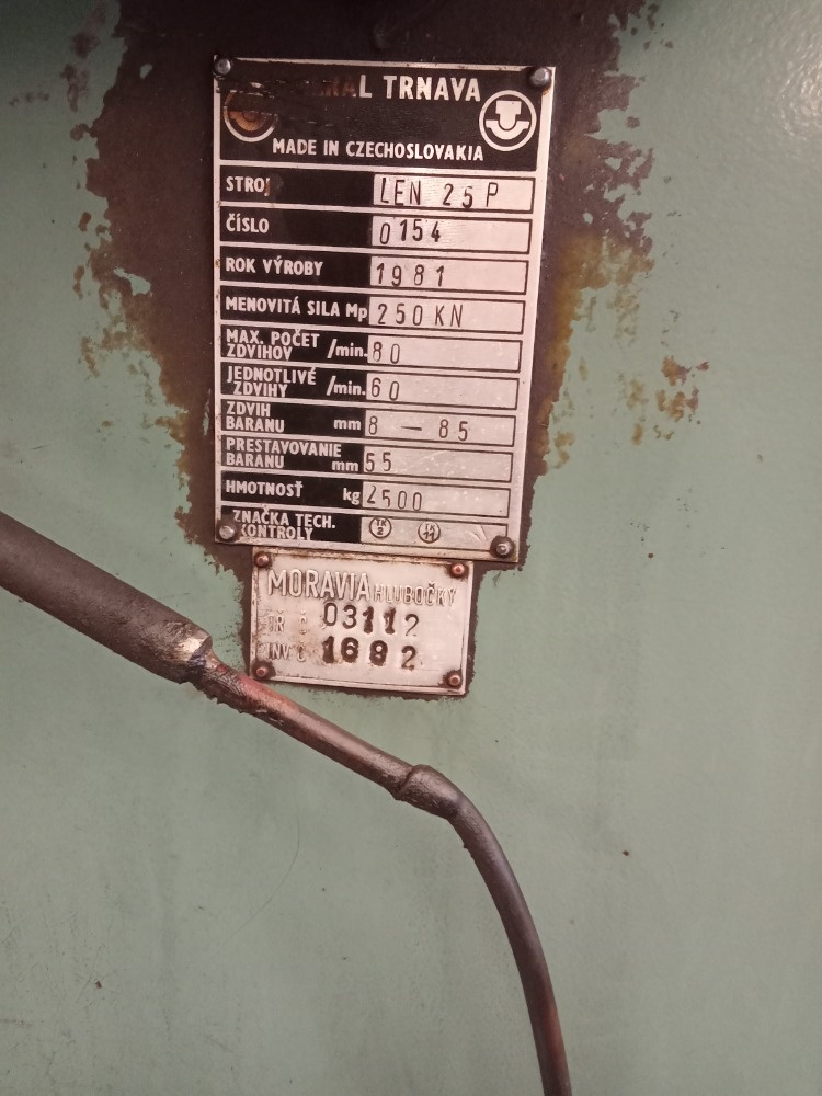 Nabízím k prodeji excentrický lis LEN 25 P - 3