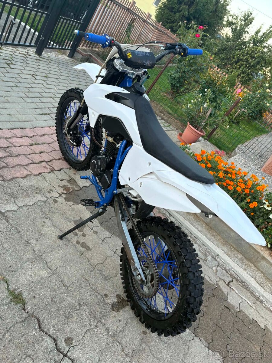 Predám Minirocket 250 - 3