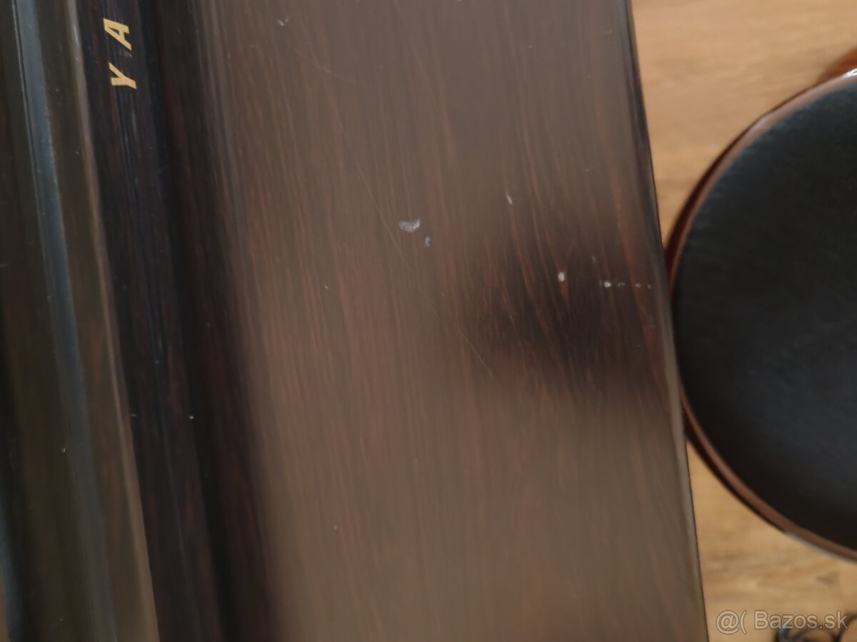 Digitálne piano YAMAHA Clavinova CLP525 - 3