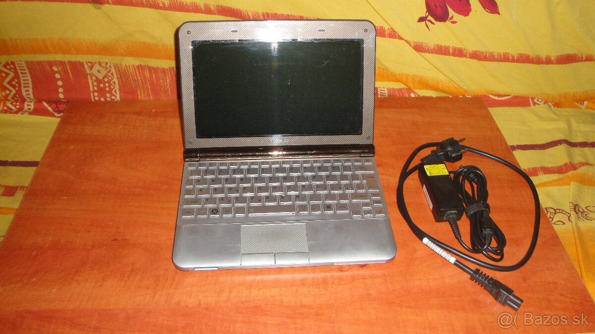 Predám mini notebook Toshiba v Bratislave a okolí - 3