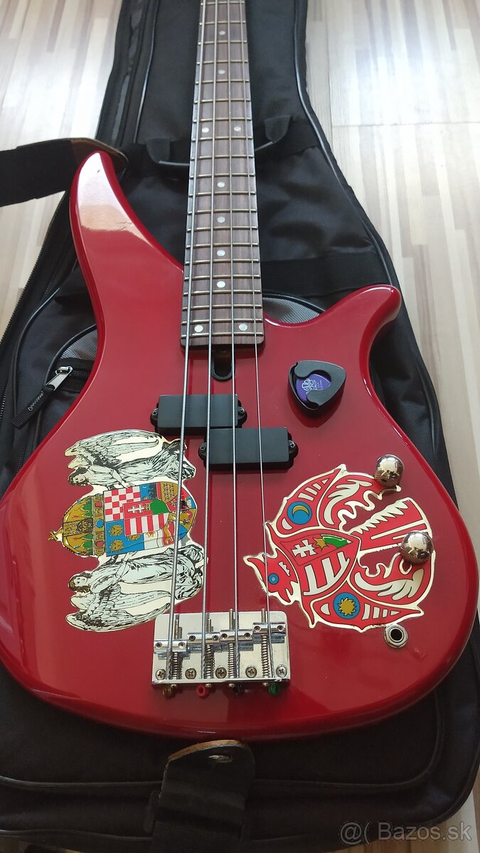 Basová gitara Yamaha RBX260 - 3