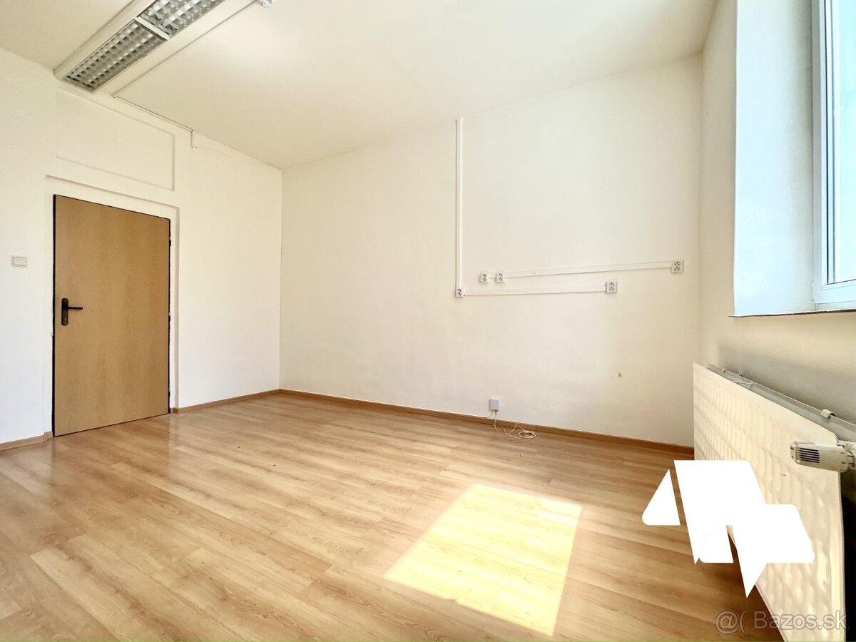 Podnájom - Kancelária č.7 - 16,74 m2 - Nitra, Staré mesto - 3