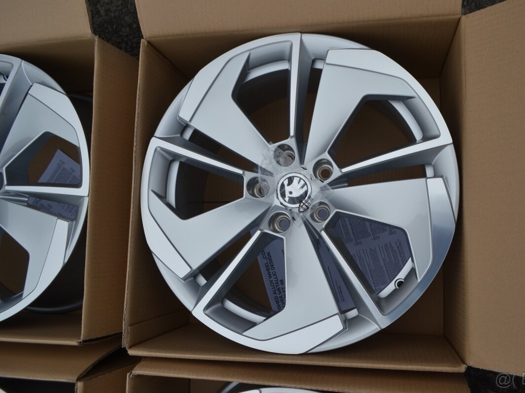 18" hliníkové disky pre Škoda Octavia IV - 3