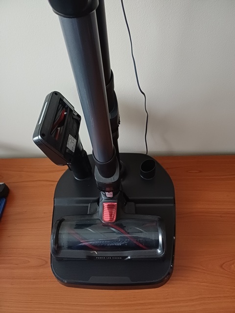 Tyčový vysávač Rowenta - 3