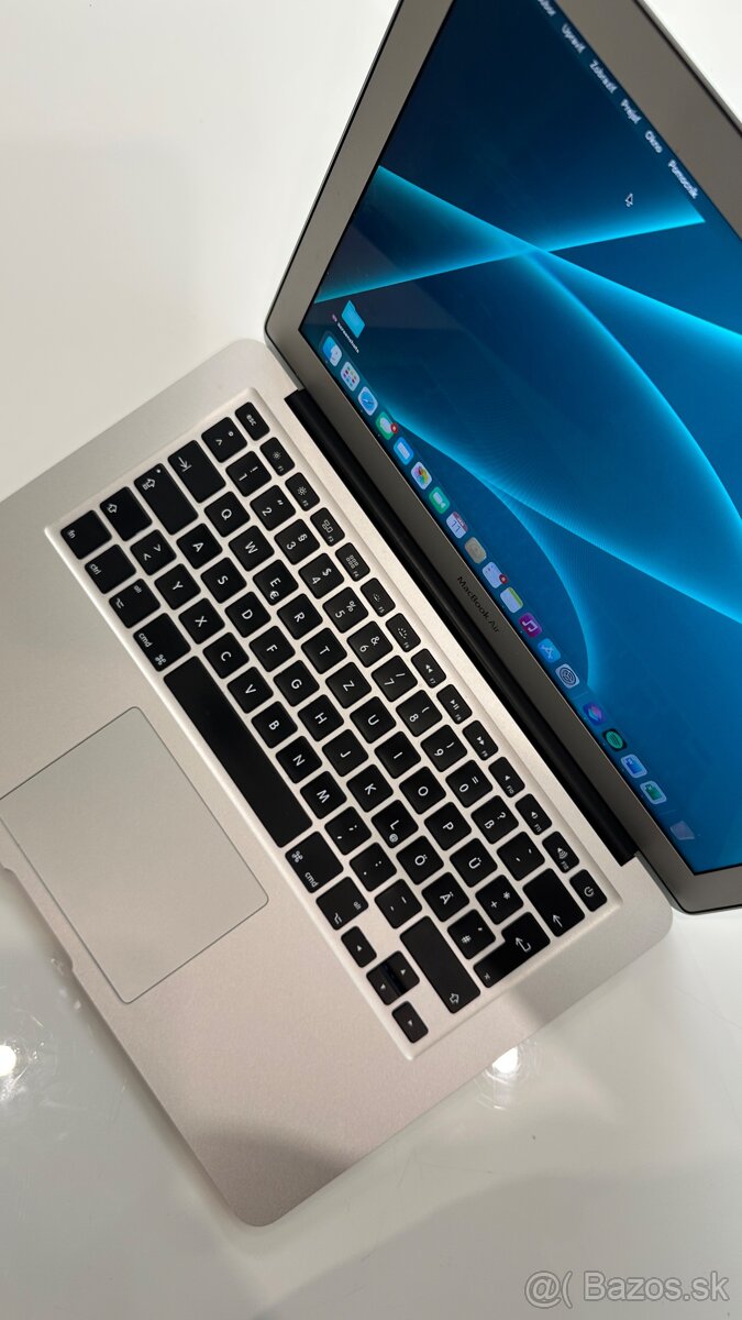 Macbook AIR (early 2015) - 3