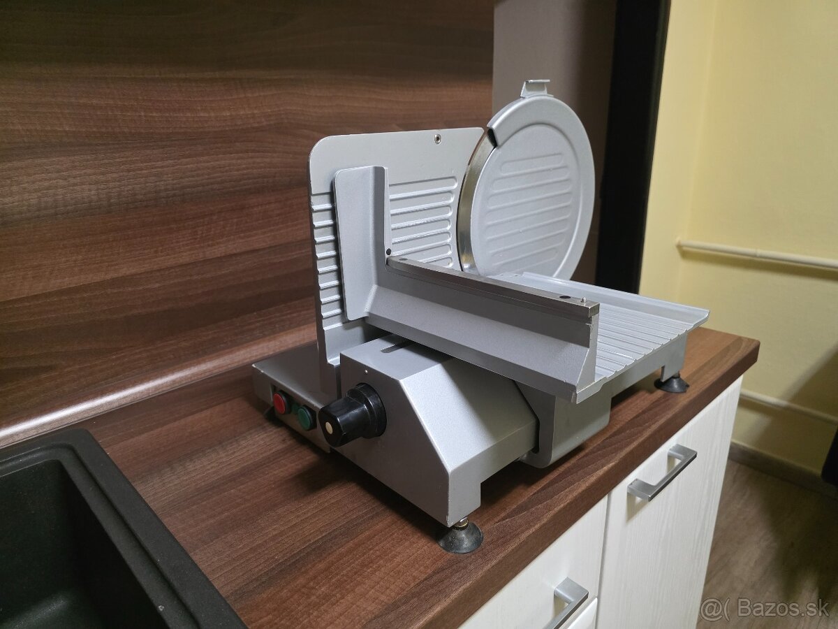 Narezovy stroj NS 301 - 3