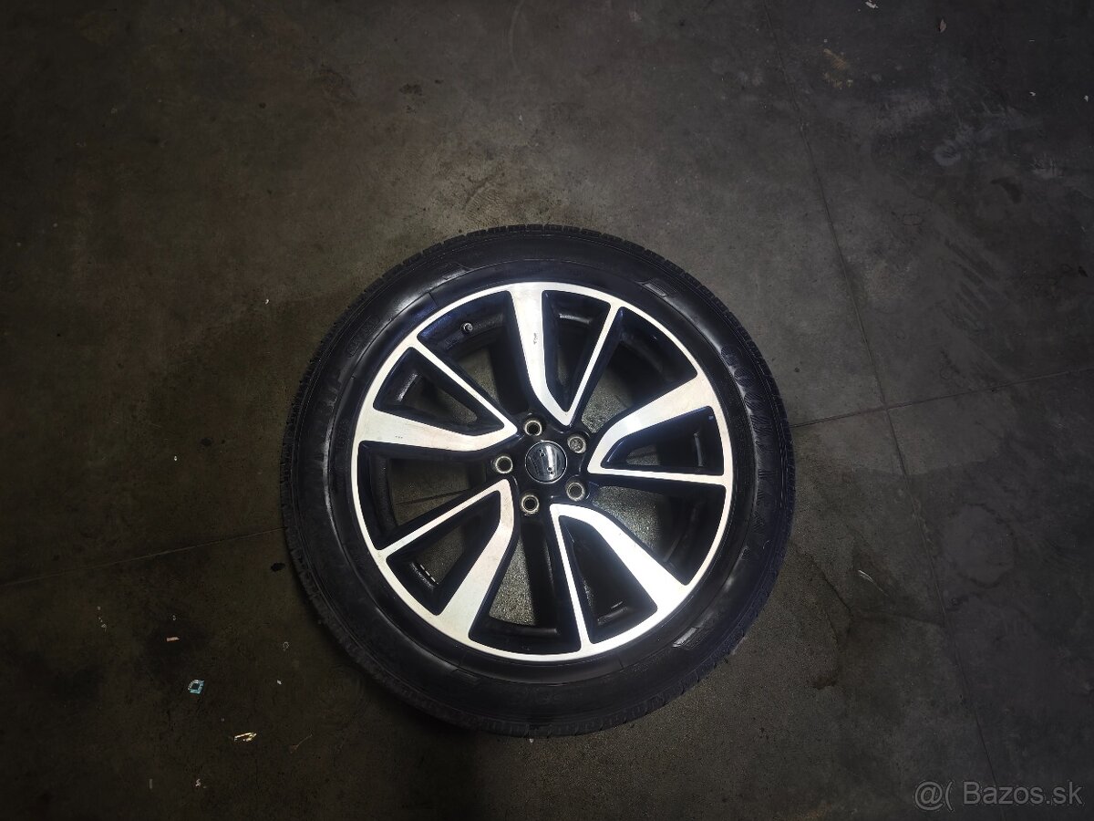 5x114,3 R19 nissan - 3