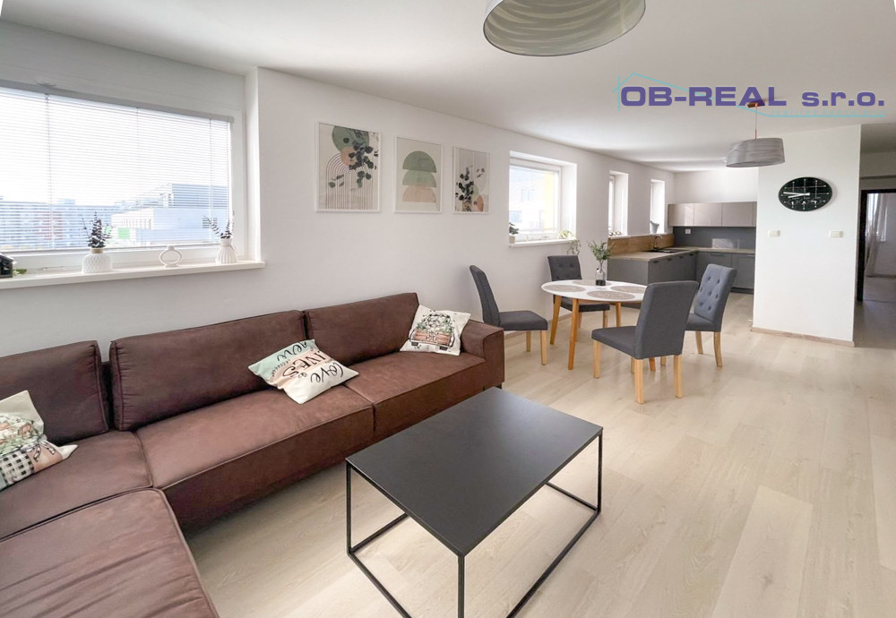 Veľký 3-izbový byt 87,7 m2 v Galante na PREDAJ - 3