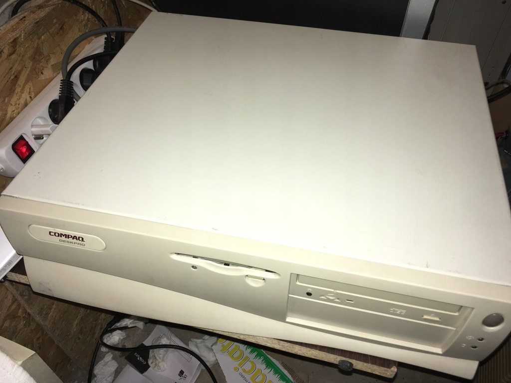 Predám staré retro PC Compaq Deskpro v Bratislave a okolí - 3