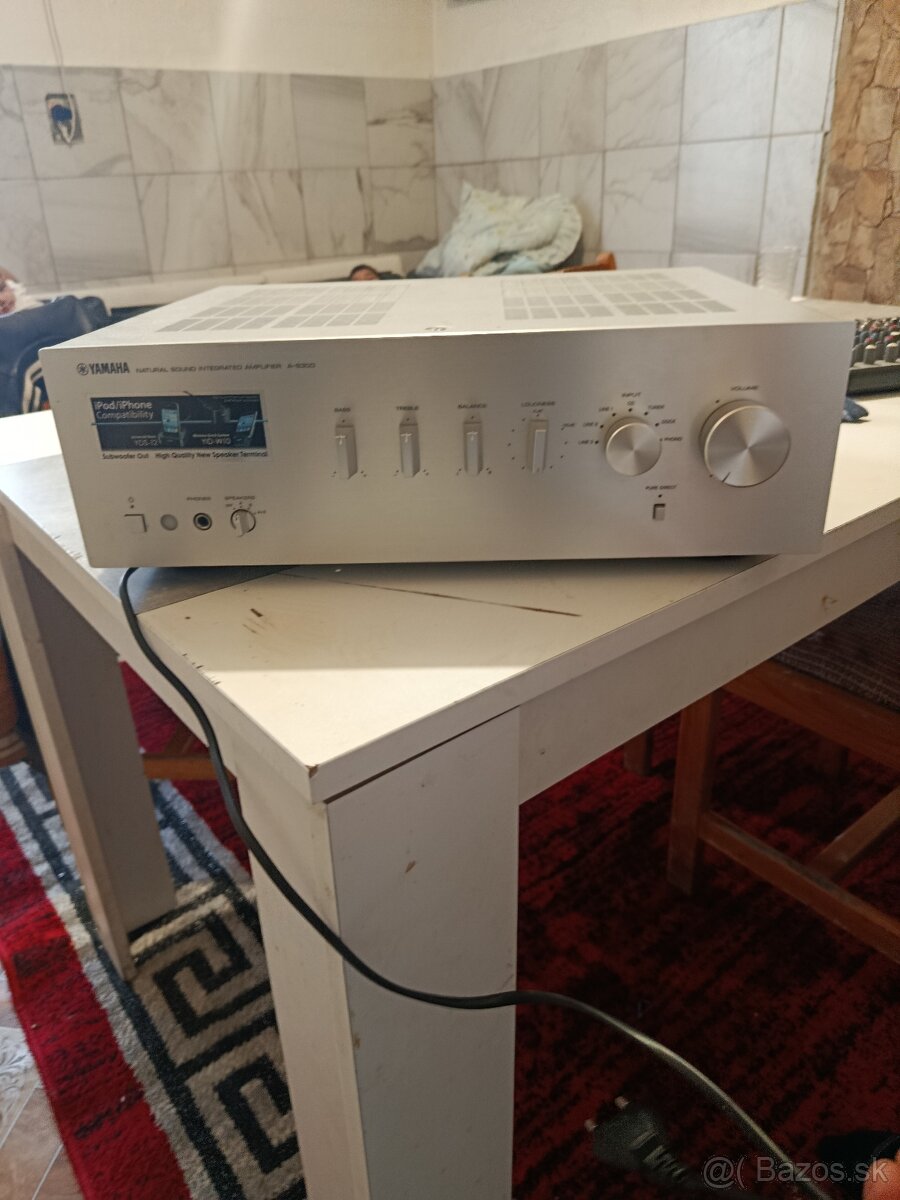 Zasilovač Yamaha - 3