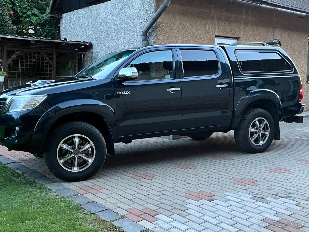 Toyota Hilux 2,5 - 3