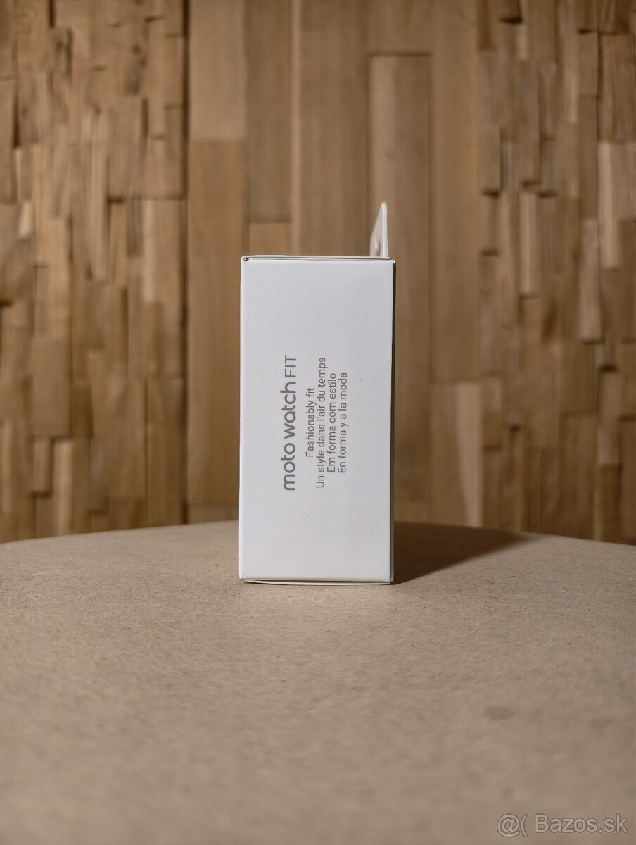Motorola Moto Watch Fit - 3