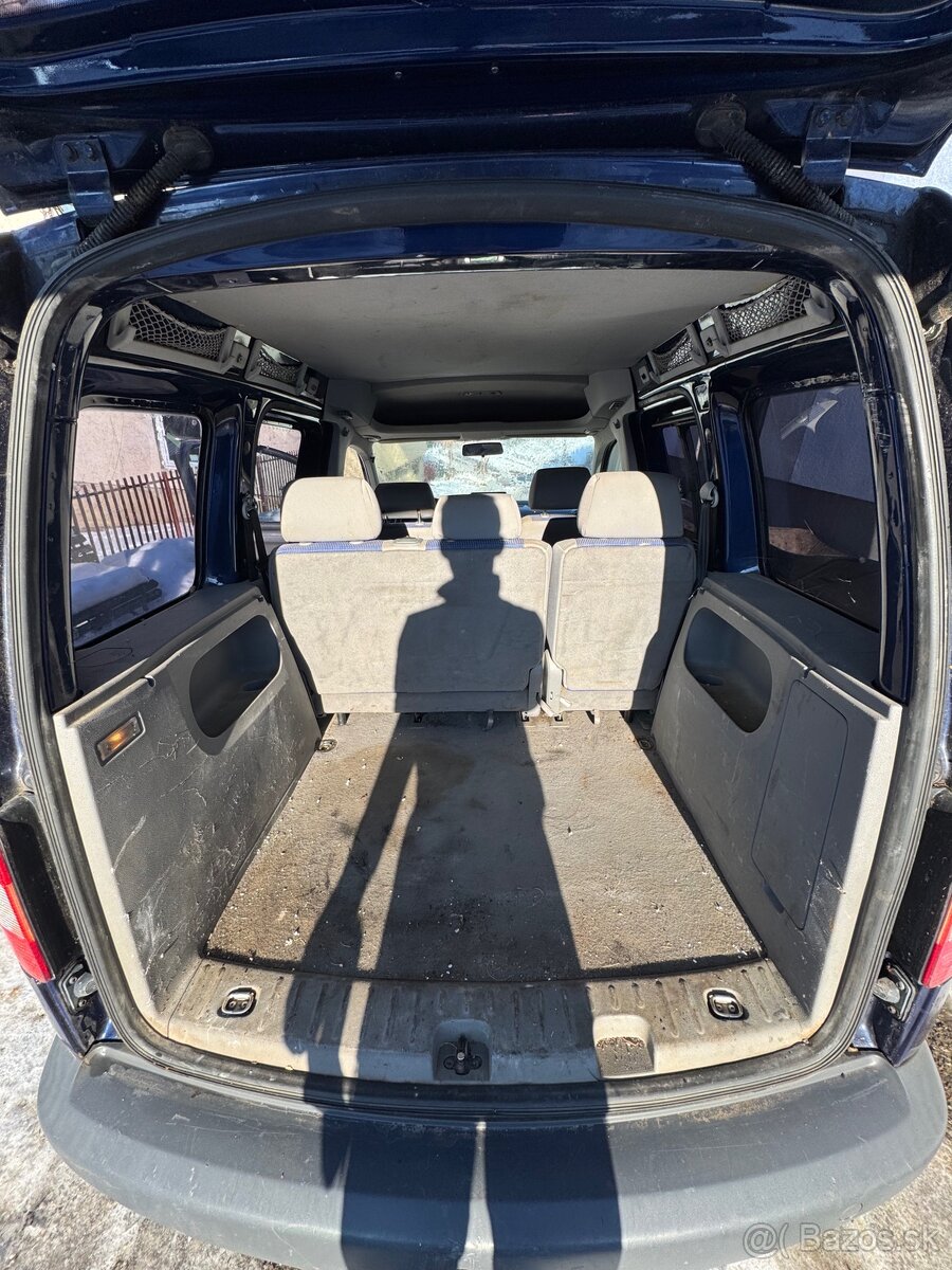 Náhradné diely vw caddy 2008 - 3