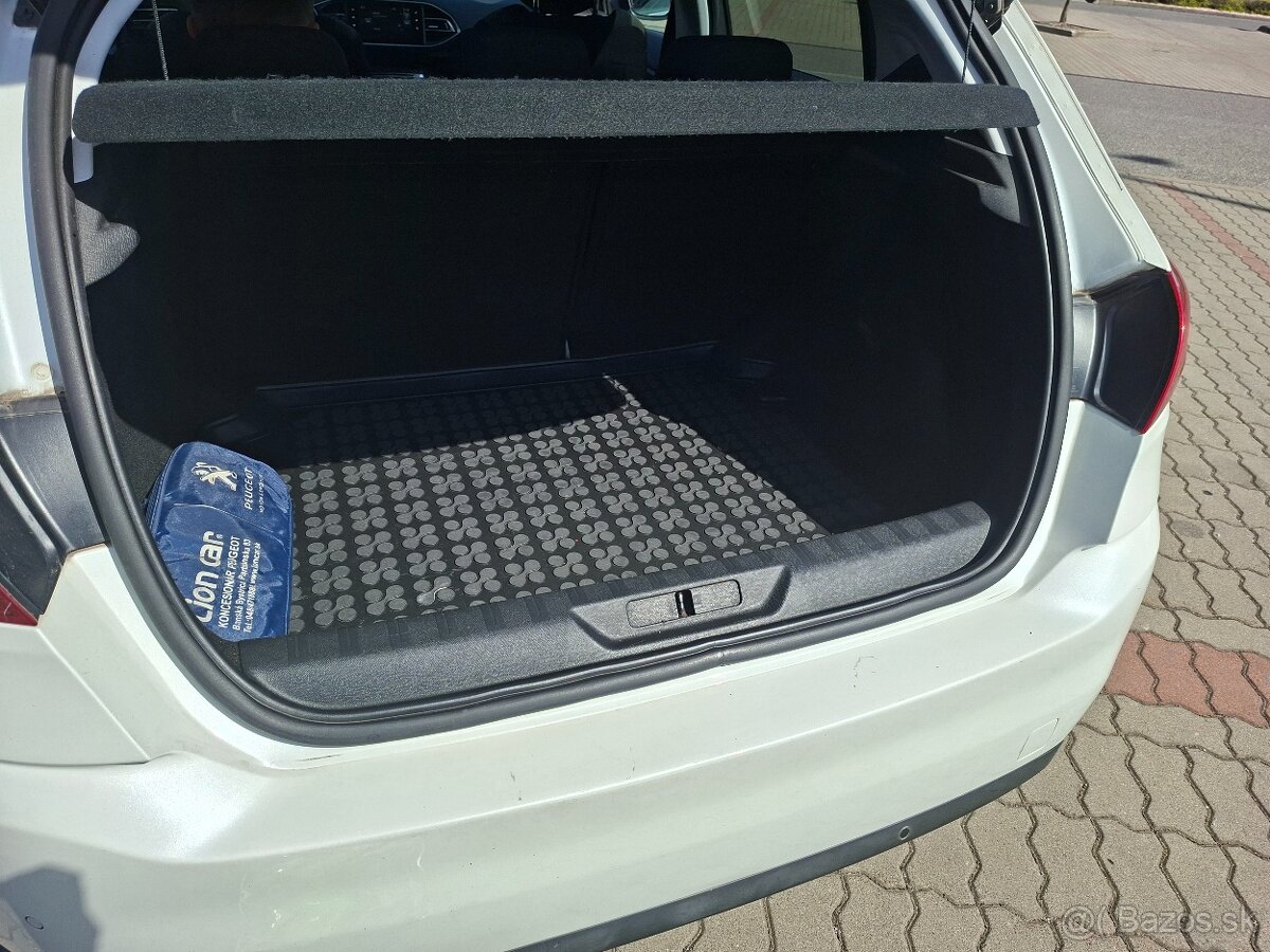 Peugeot 308 - 3