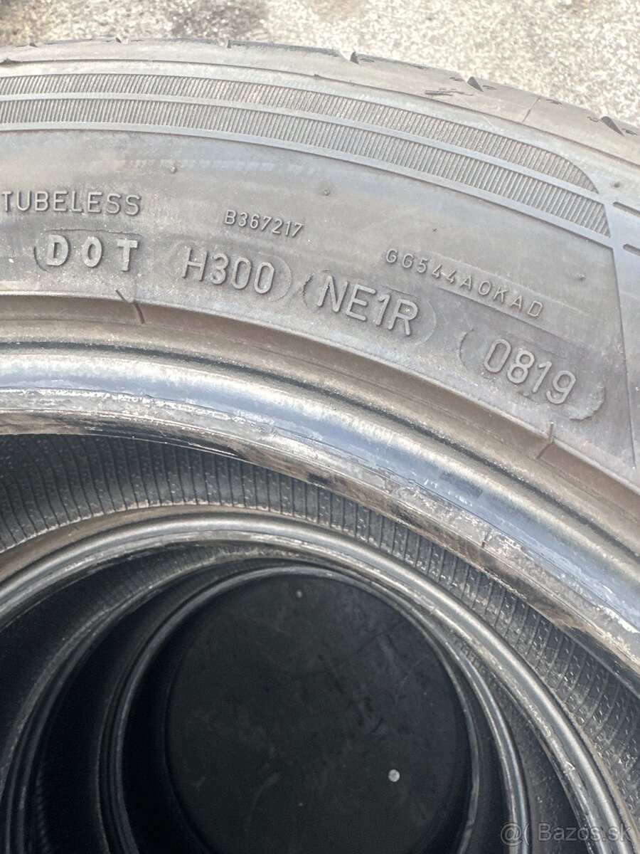 225/55 R17 good year - 3