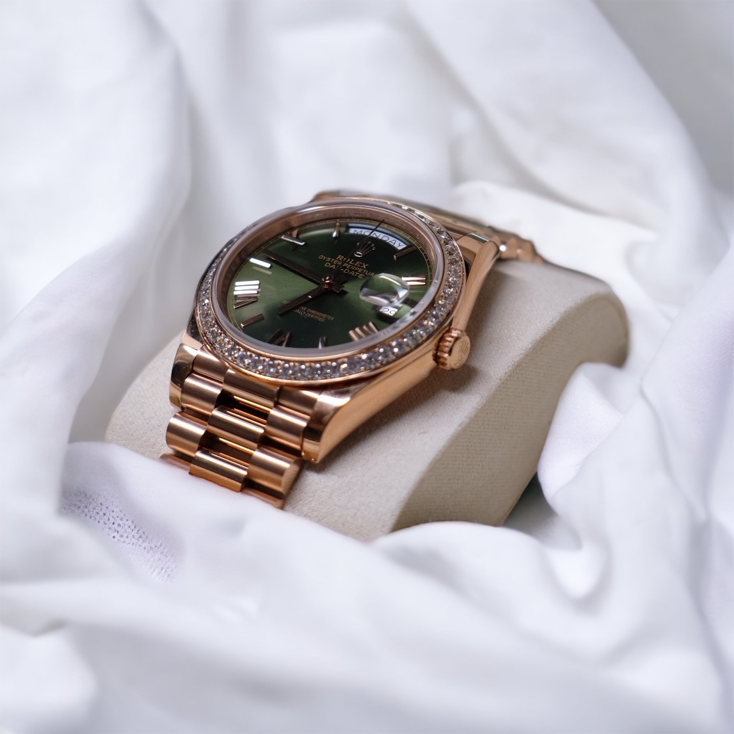 Rolex Daydate Rose Gold/Olive Diamond dial - 3