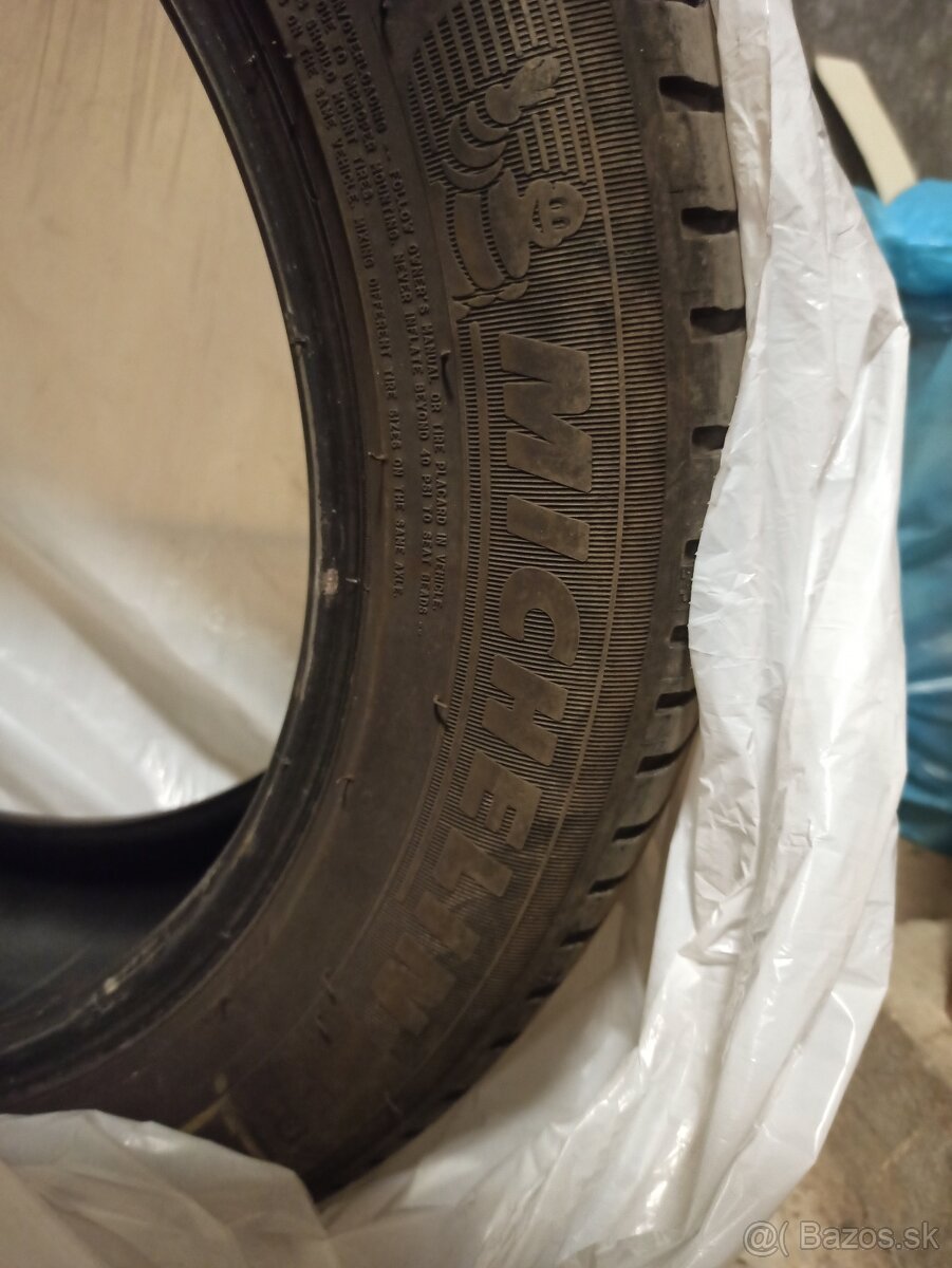 Predam Michelin 215/55 R17 letné pneumatiky - 3