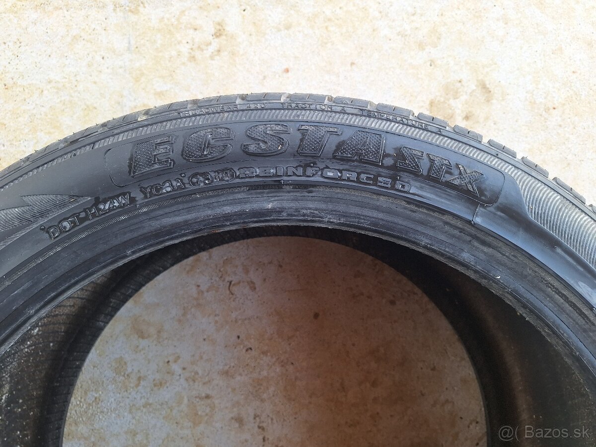 275/40R20 kumho - 3