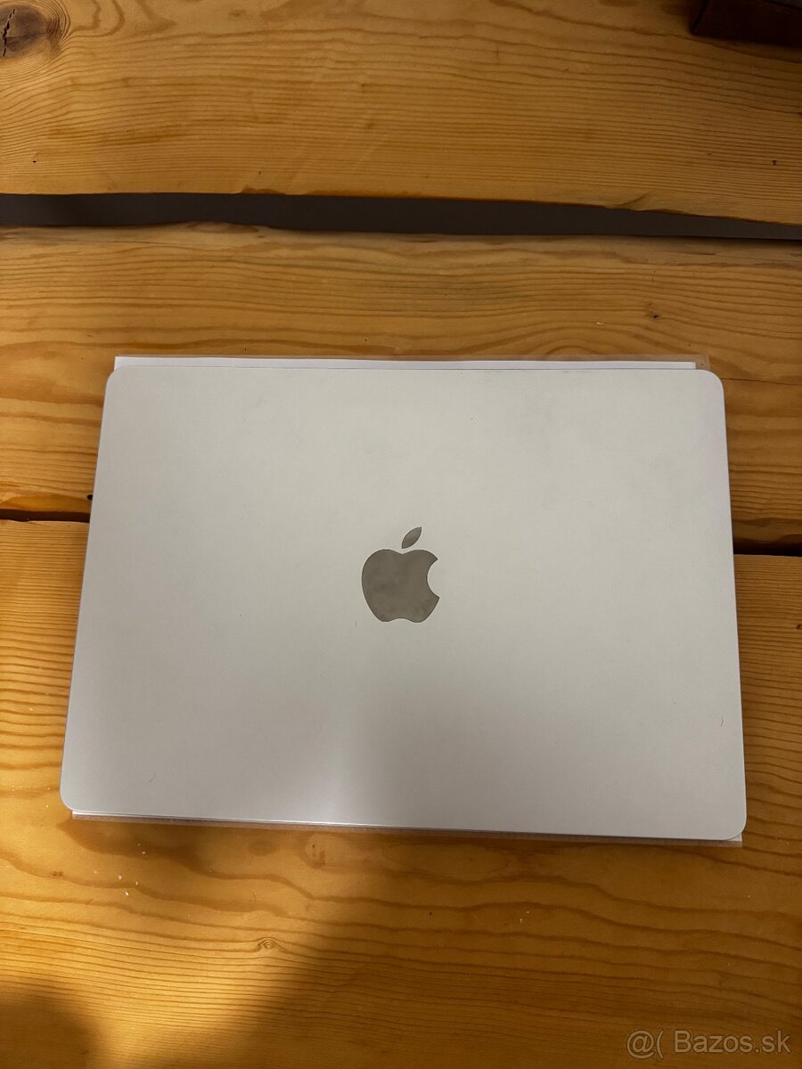 Apple MacBook Air M2 2022 - 3