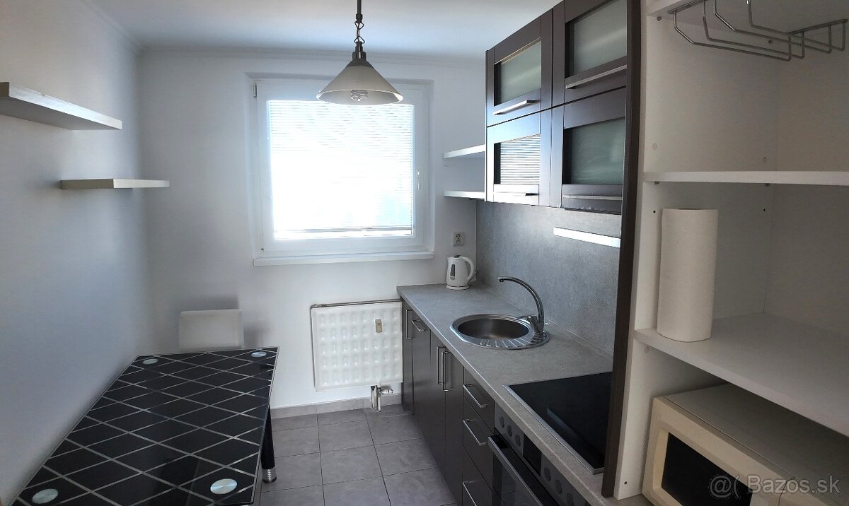 3izb byt so zariadením na Mlynskej ulici, DS - 3