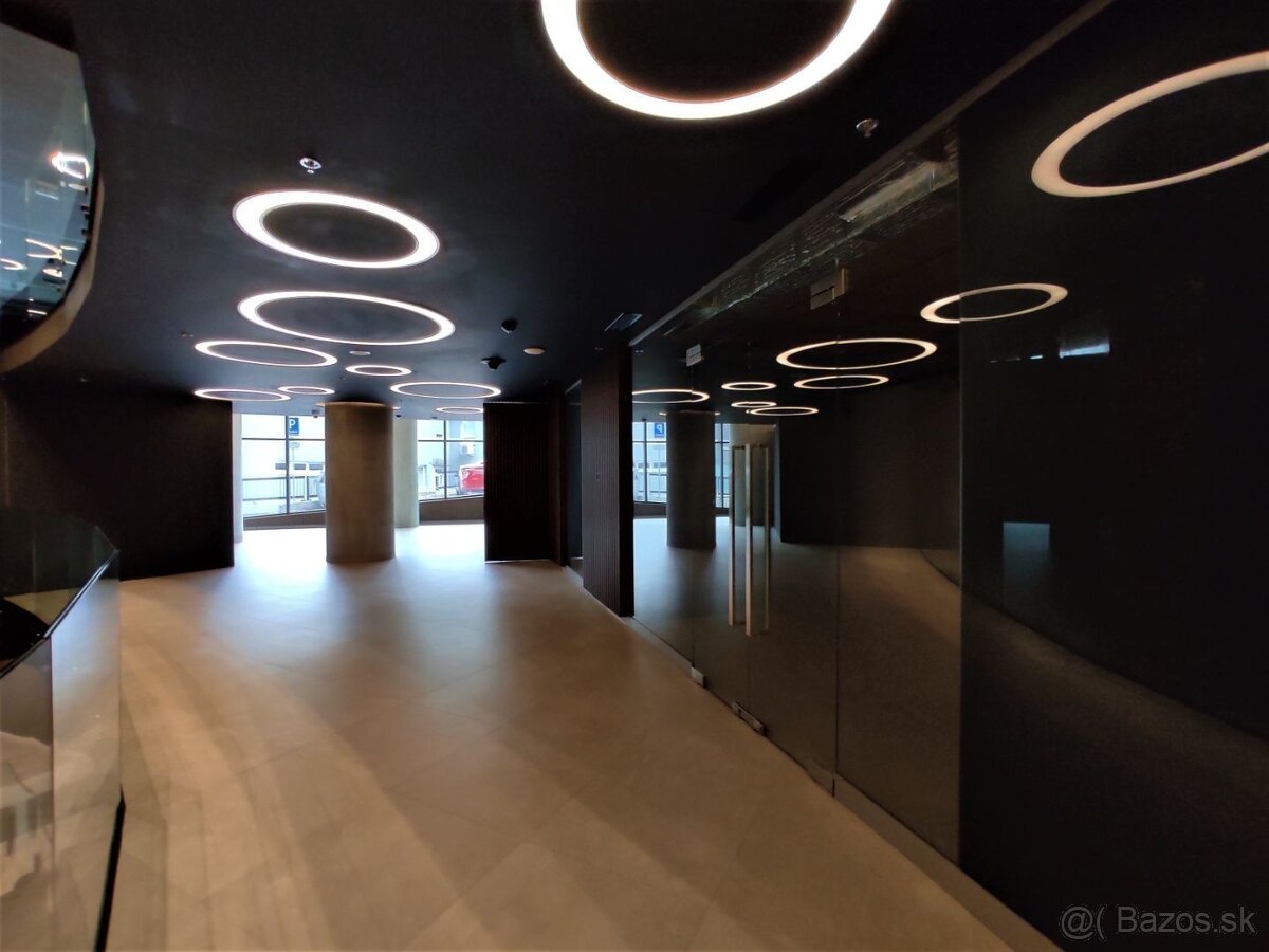 Obchodný priestor v exkluzívnej budove TOWER 5 v tesnej blíz - 3
