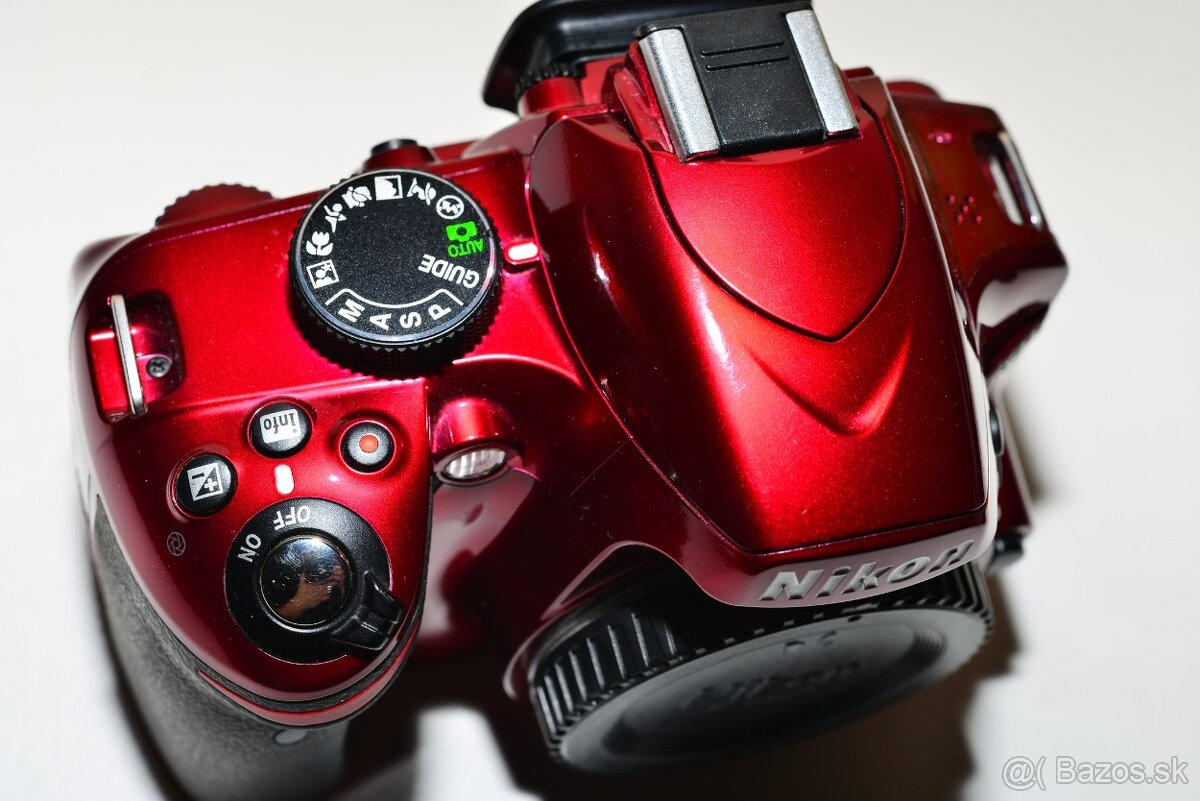 Nikon D3100 RED + příslušenství - 3