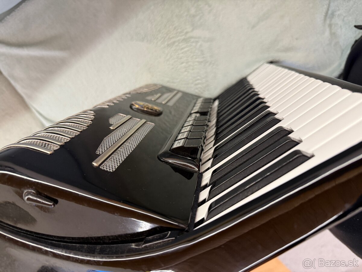 Akordeon Weltmeister Elegance 120bass - 3
