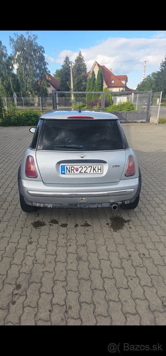 Mini cooper 1.6 benzín 66kw (90ps) - 3