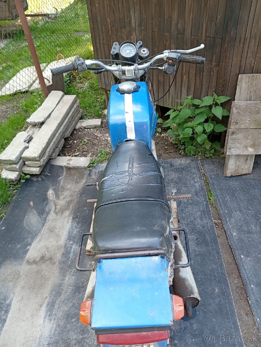 Jawa 250 - 3