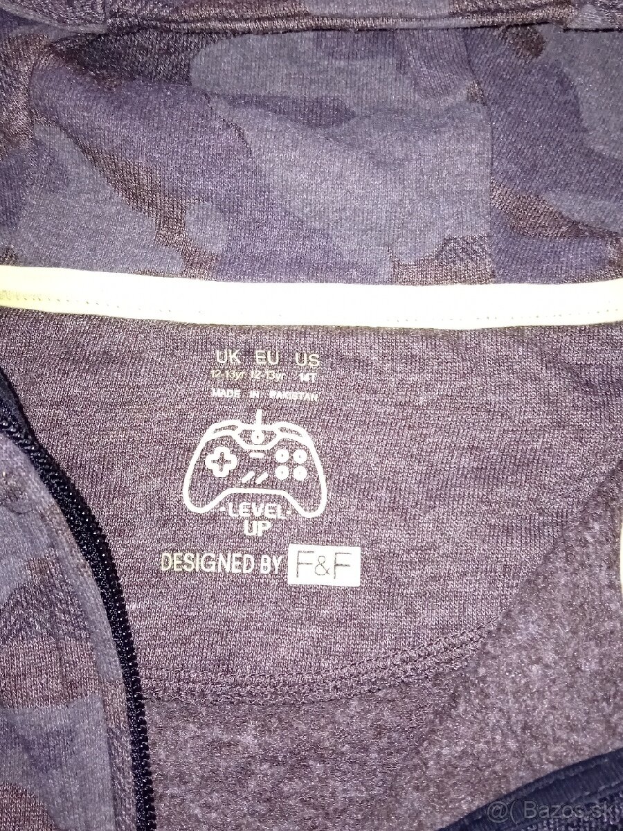 Detská mikina 12–13r., s kapucňou, zachovalá
- 3