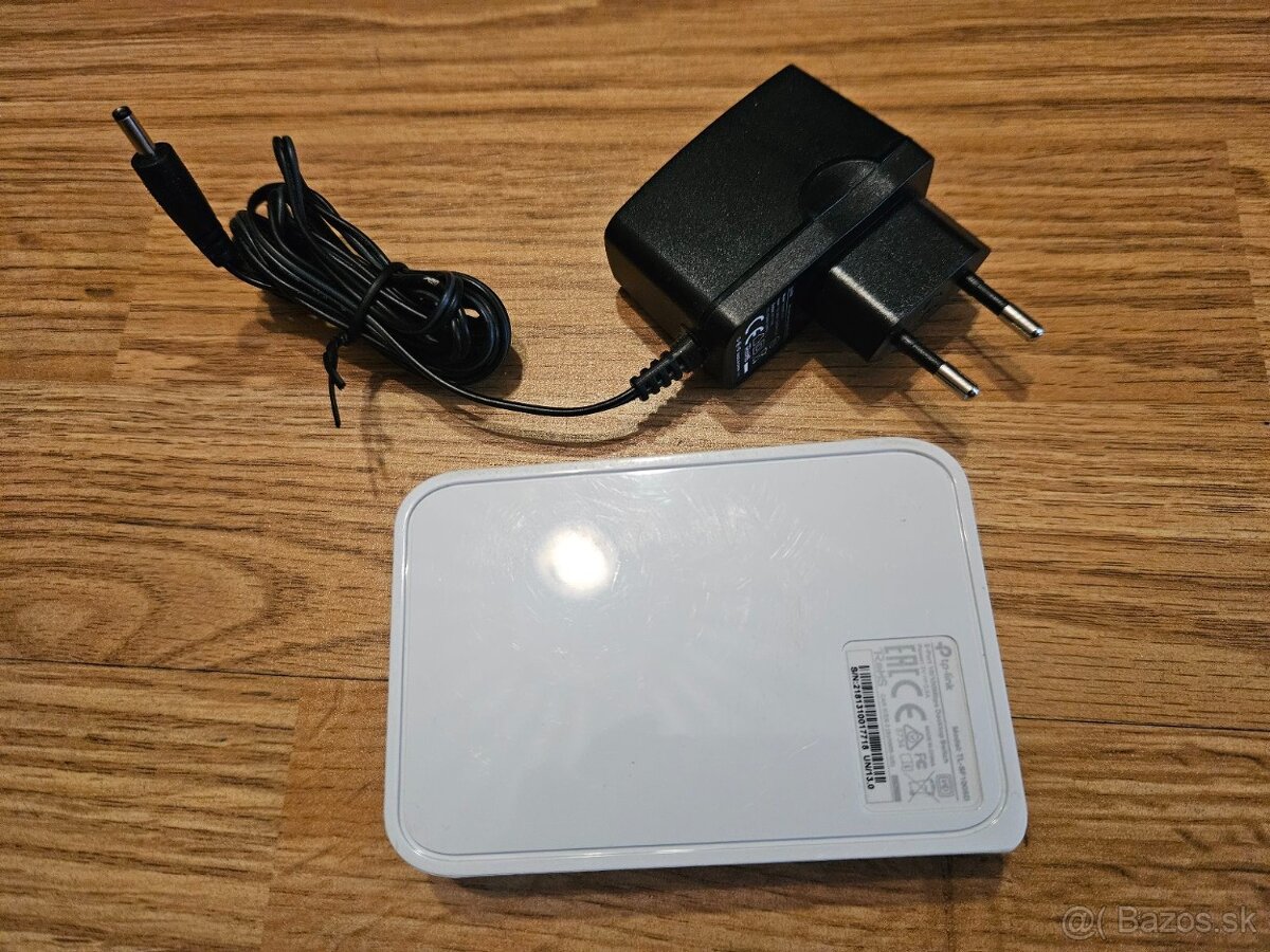 TP-LINK TL-SF1005D, 5 portovy switch - 3