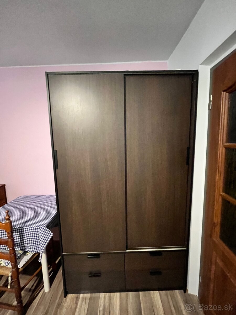 Darujem nábytok za odvoz a rozpbranie - 3