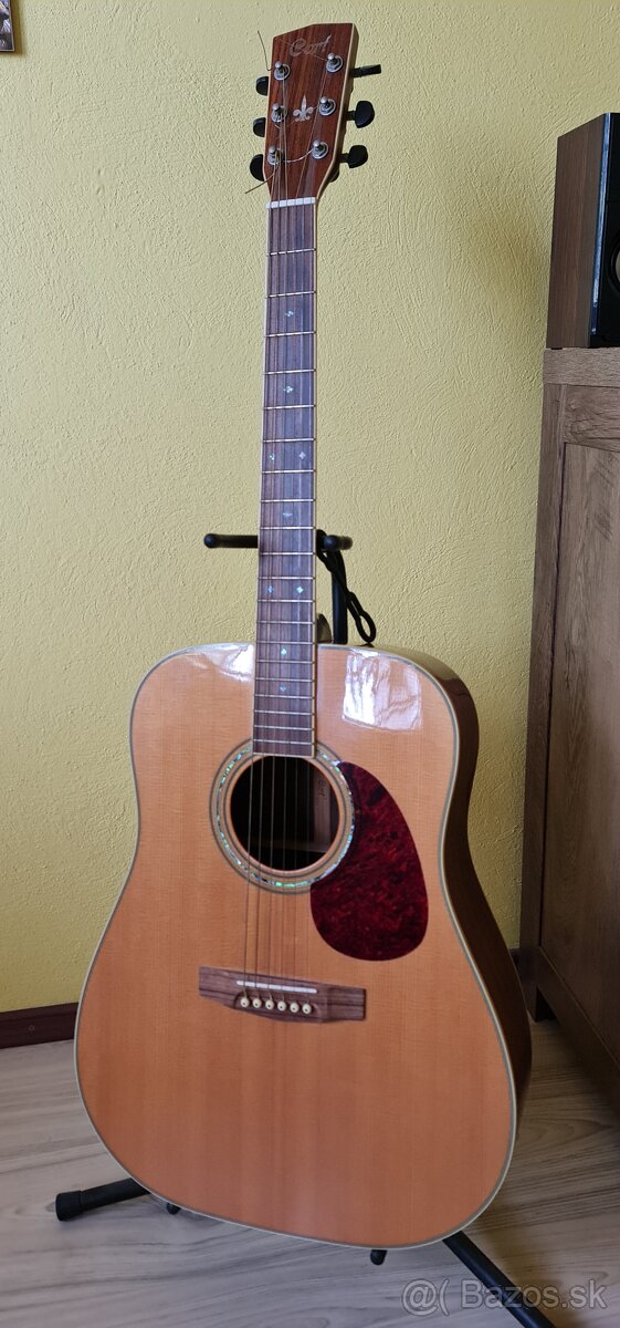 Akustická gitara CORT - 3