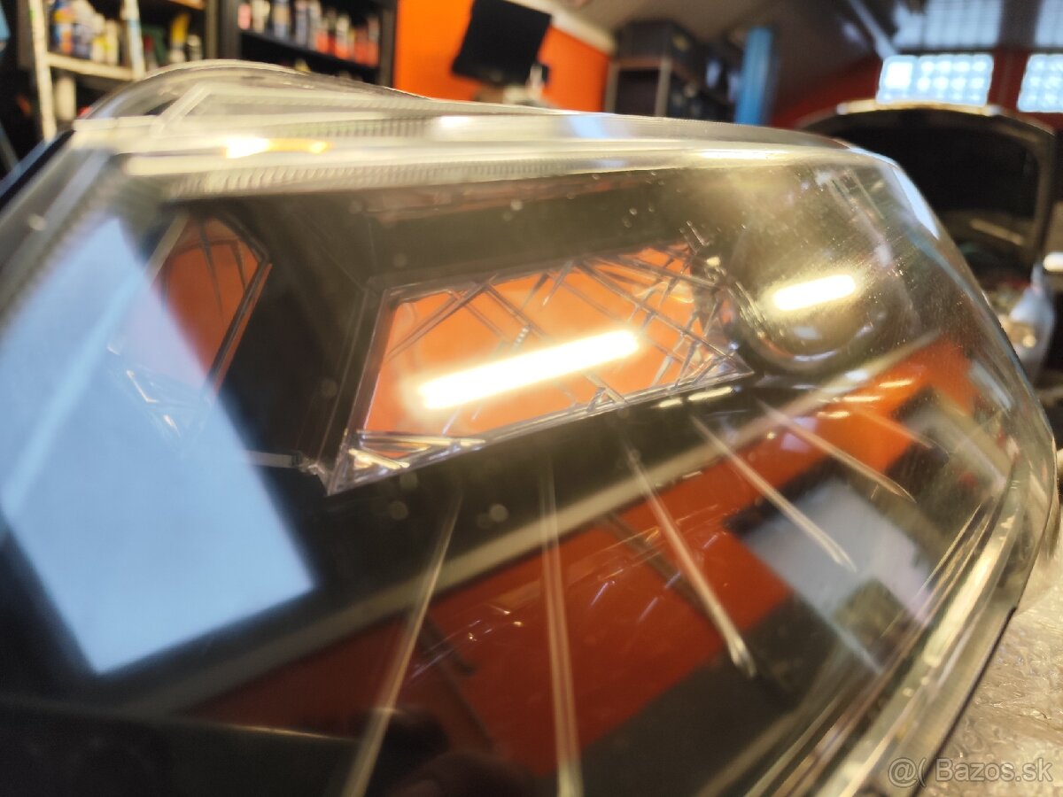 Svetlo ľavé Superb 3 - 3