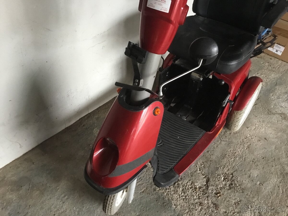 ELEKTRICKÝ VOZÍK TROPHY BOOSTER 6 - 3