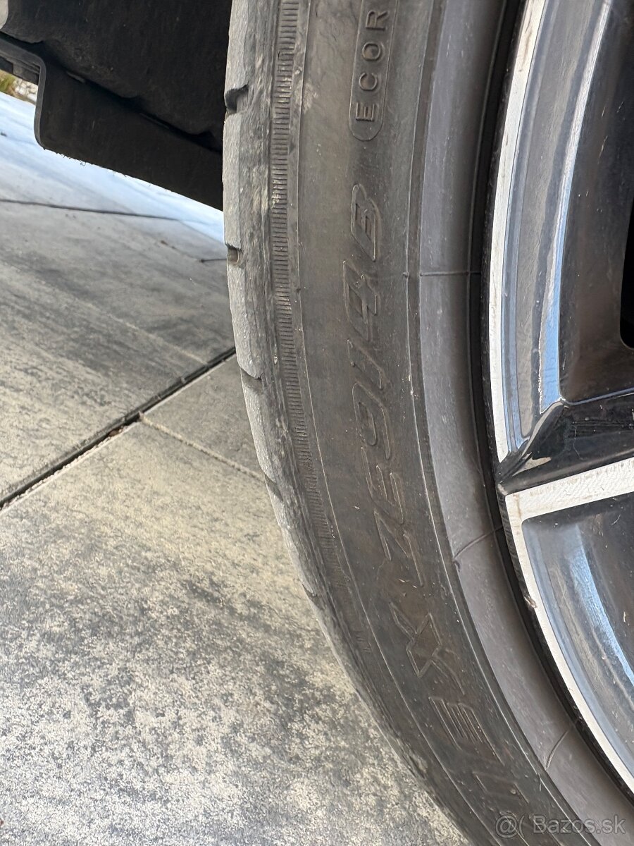 Falken letna pneu 225/40 r18 - 3