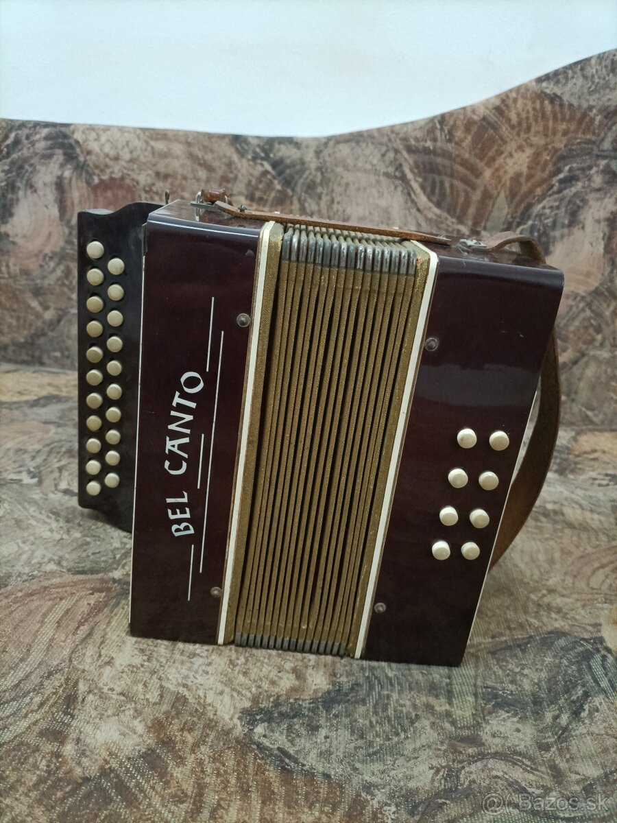 PREDÁM HELIGÓNKU - 3