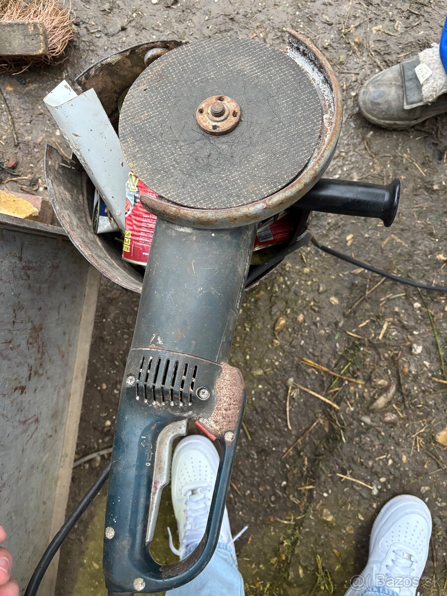 Uhlová brúska BOSCH 25-230 - 3