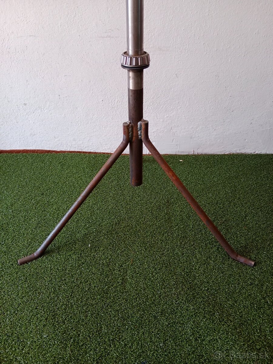 DĚTSKÝ KOLOTOČ - 3